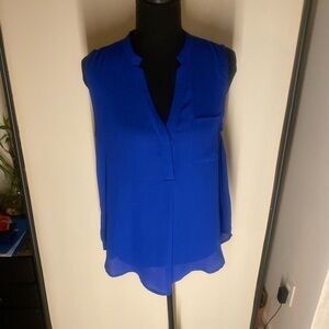 Forever 21 Sleeveless V-Neck Blouse in Royal Blue